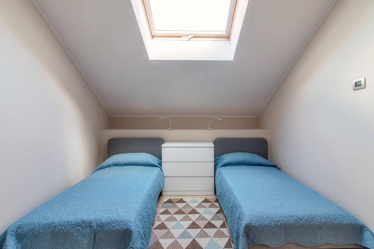 Sky Attic 72 - The House Of Travelers Apartment โกโม ภายนอก รูปภาพ
